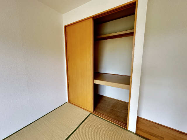和室　収納